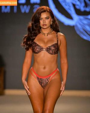 Sofia Jamora photo #0194