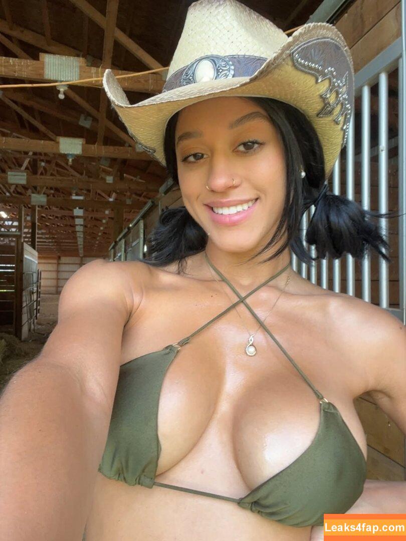 Stormi Maya / Stormimayafree / stormimaya / stormimfmaya leaked photo photo #2011