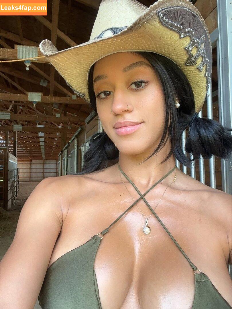 Stormi Maya / Stormimayafree / stormimaya / stormimfmaya leaked photo photo #2014