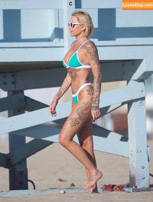 Tina Louise photo #0005