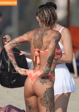 Tina Louise photo #0017