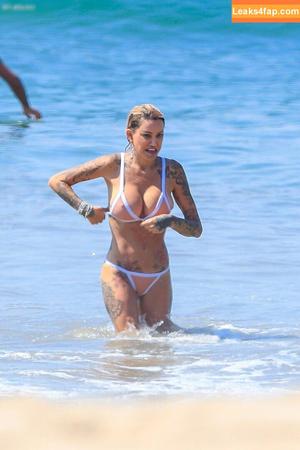 Tina Louise фото #0056
