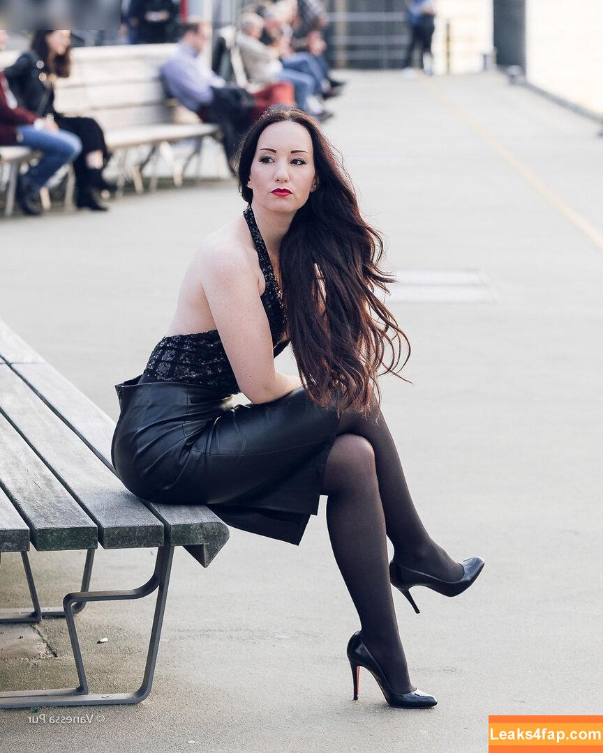 Vanessa Pur / VanessaPur / vanessa.pur leaked photo photo #0211