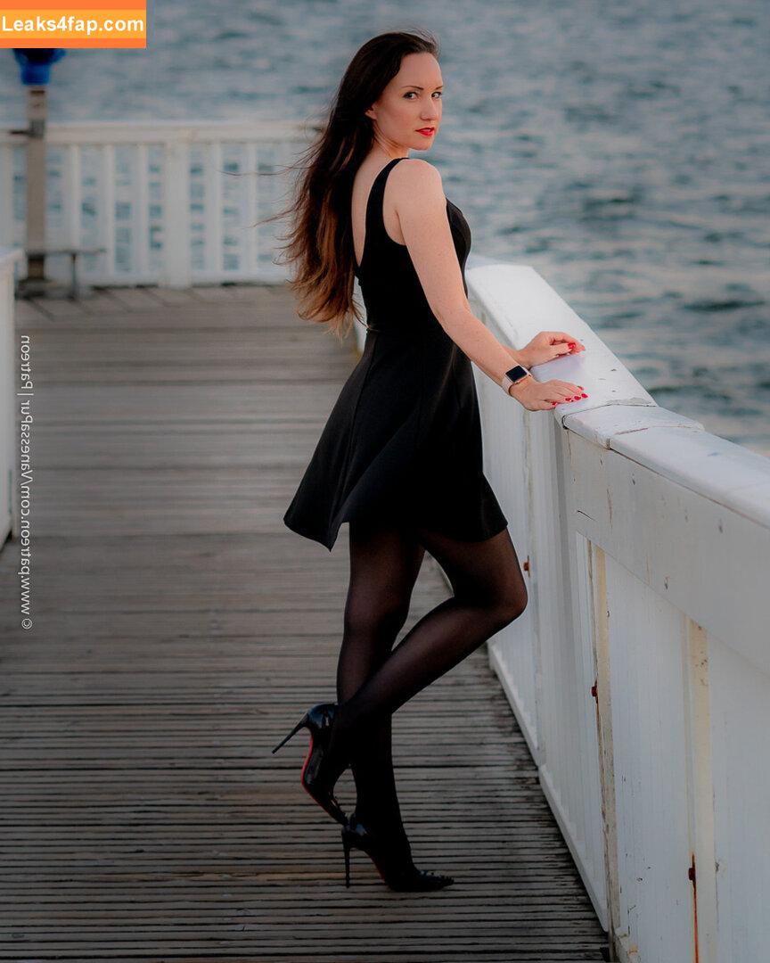 Vanessa Pur / VanessaPur / vanessa.pur leaked photo photo #0248