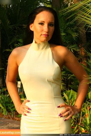 Vanessa Pur photo #0059