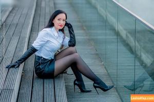 Vanessa Pur photo #0121