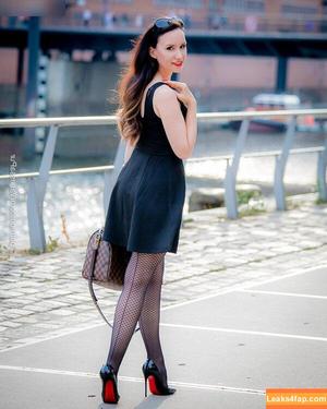 Vanessa Pur photo #0219