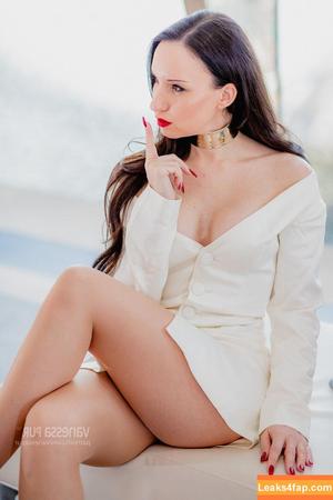 Vanessa Pur photo #0280