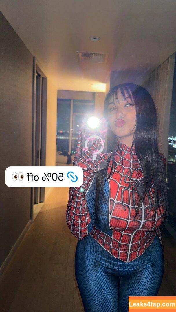 Stella Hudgens / stellahudgens слитое фото фото #0001