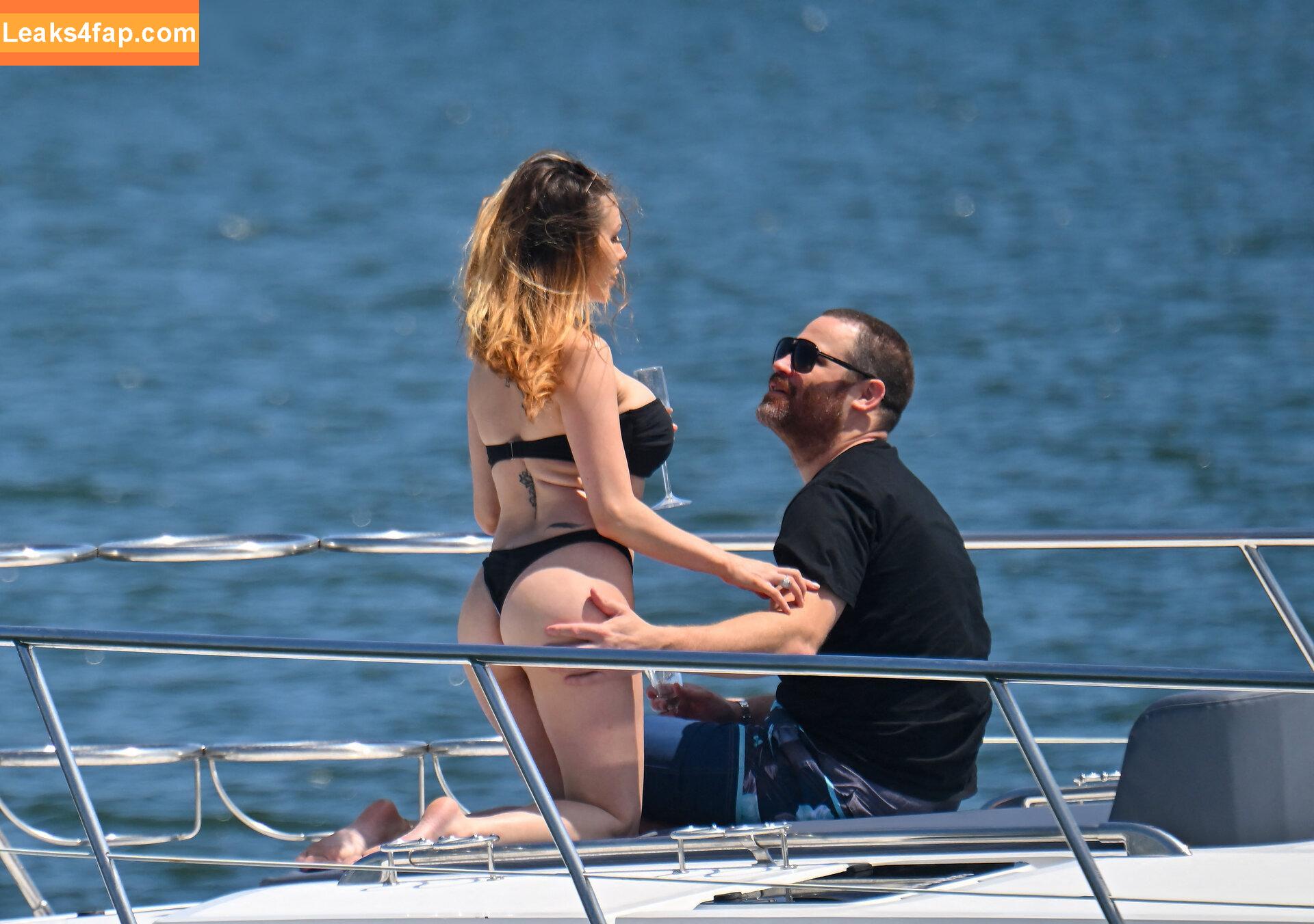 10967 /  leaked photo photo #0018