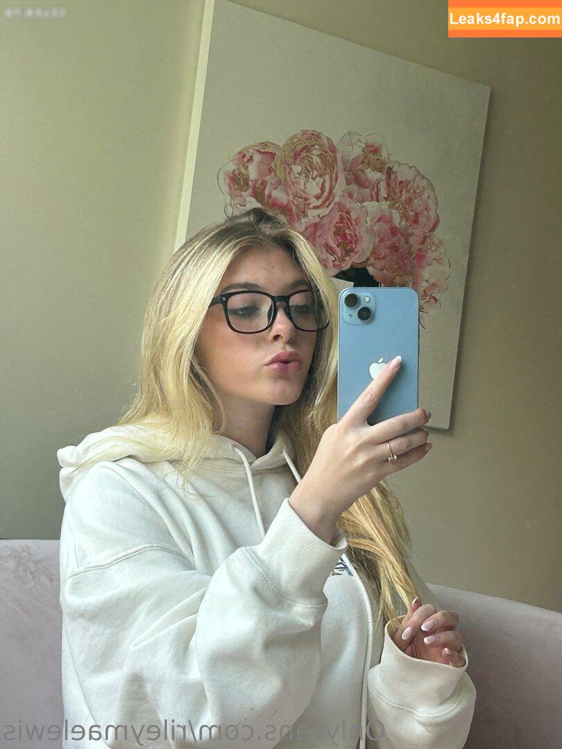 10967 /  leaked photo photo #1677