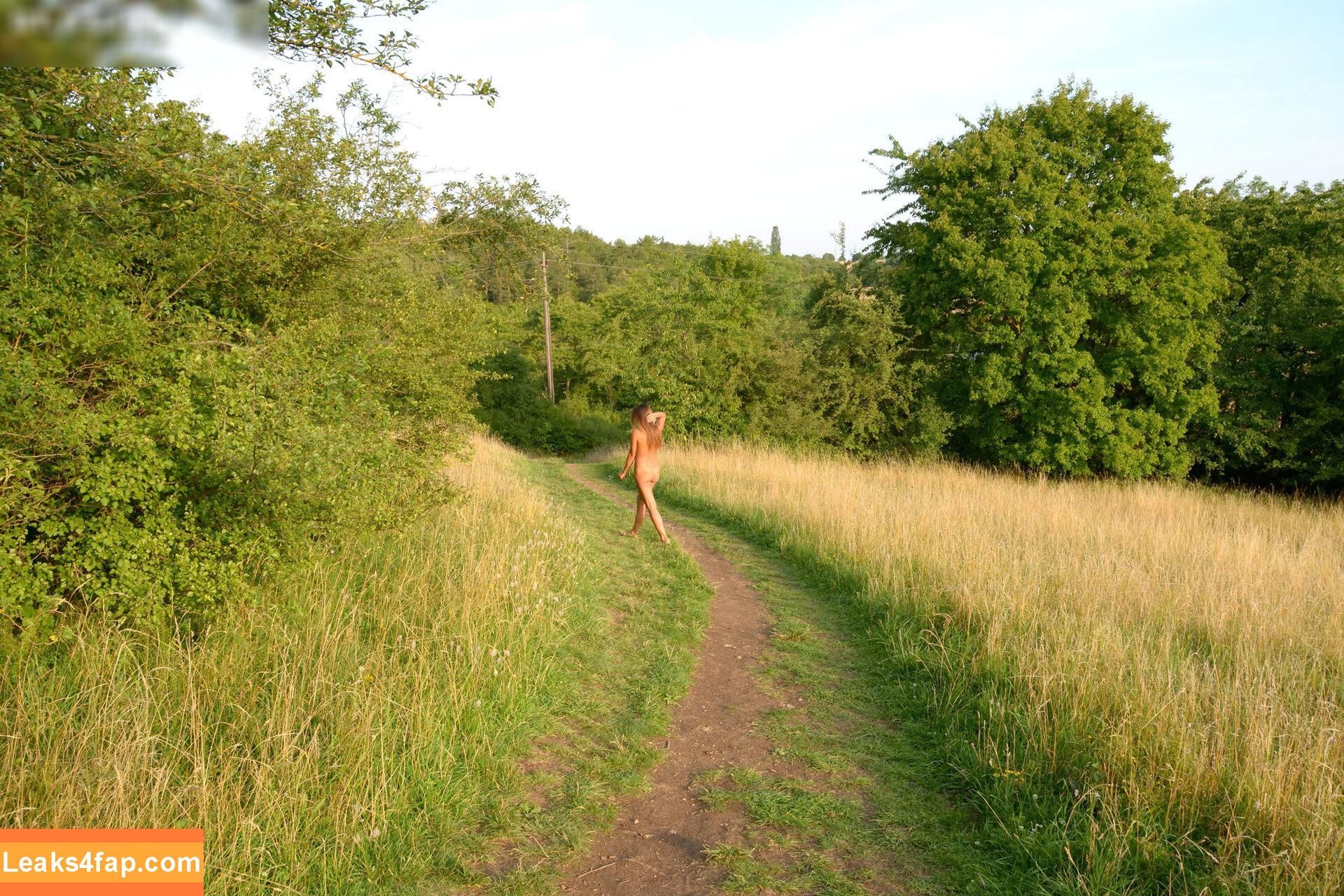 10967 /  leaked photo photo #1980