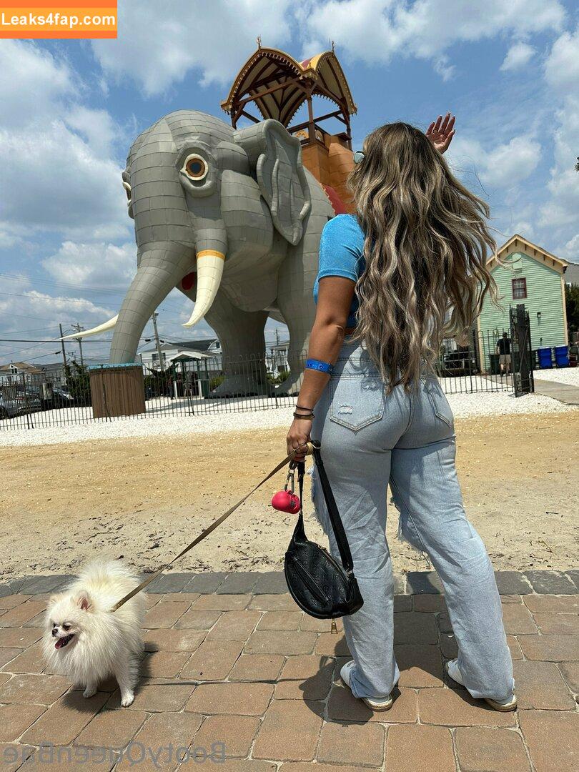 bootyqueenbae / araqueenbae leaked photo photo #0005