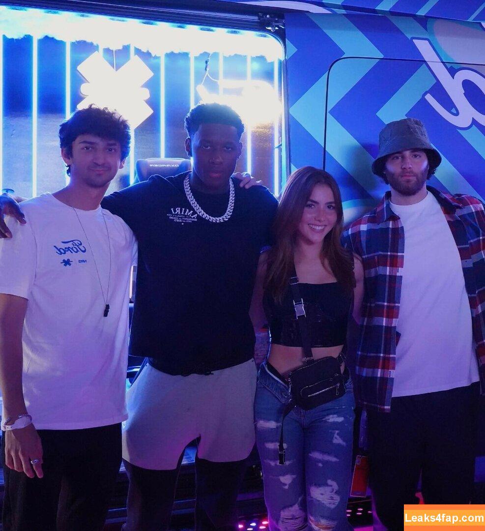 BotezLive / Botez Sisters / missbotez leaked photo photo #0075