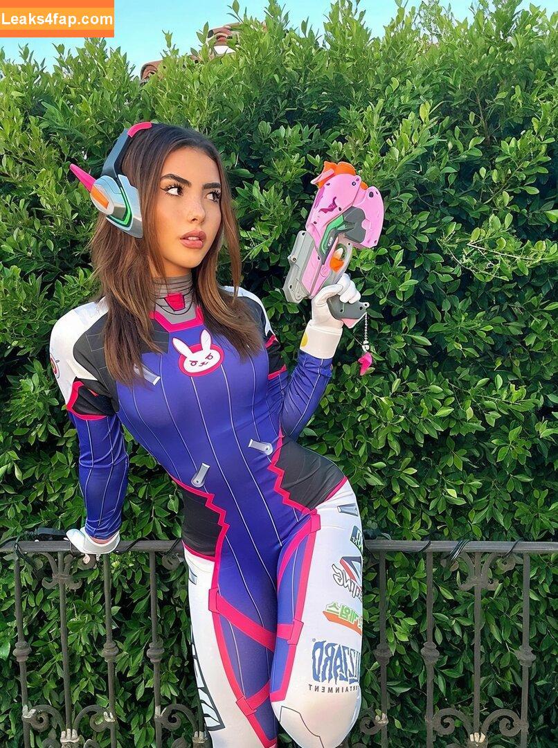 BotezLive / Botez Sisters / missbotez leaked photo photo #0106