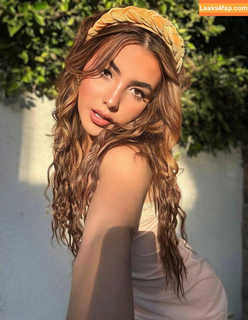 BotezLive / Botez Sisters / missbotez leaked photo photo #0190