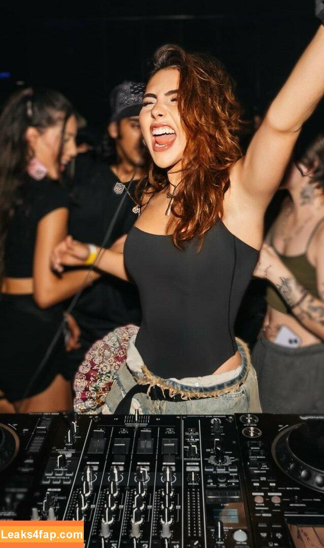 BotezLive / Botez Sisters / missbotez leaked photo photo #0201