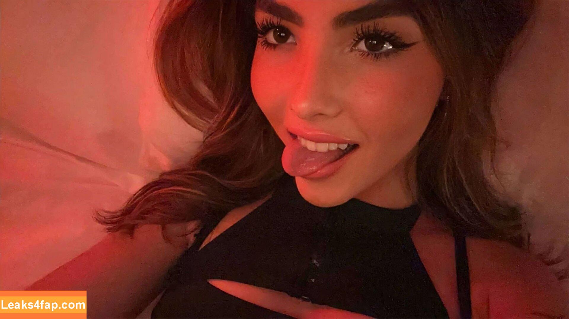 BotezLive / Botez Sisters / missbotez leaked photo photo #0245