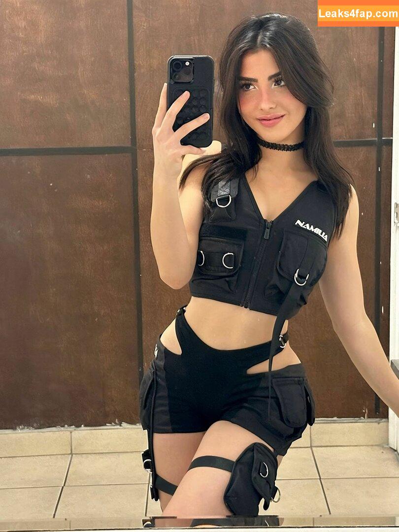 BotezLive / Botez Sisters / missbotez leaked photo photo #0263