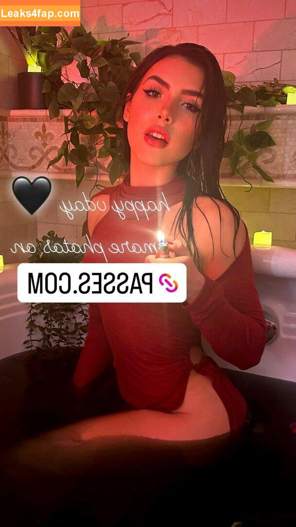 BotezLive / Botez Sisters / missbotez leaked photo photo #0280