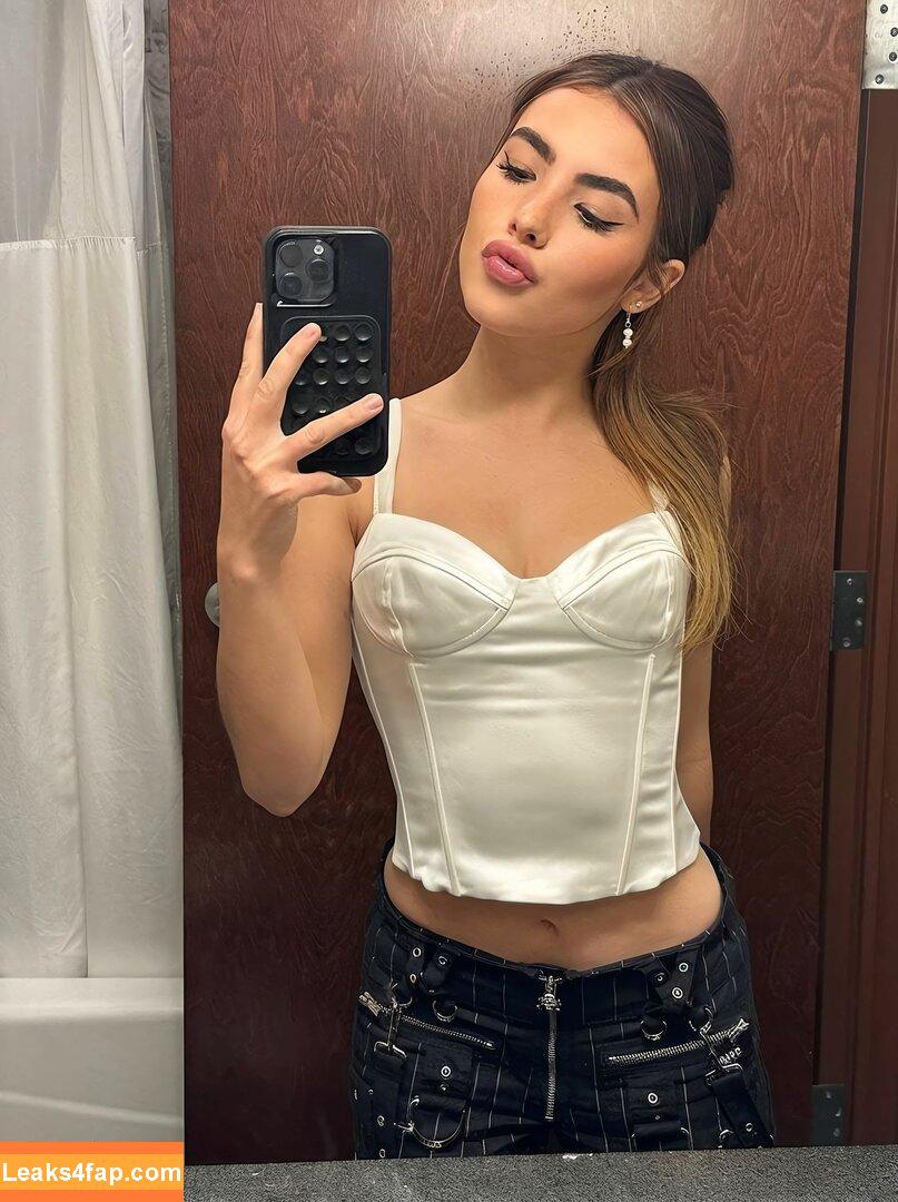 BotezLive / Botez Sisters / missbotez leaked photo photo #0303