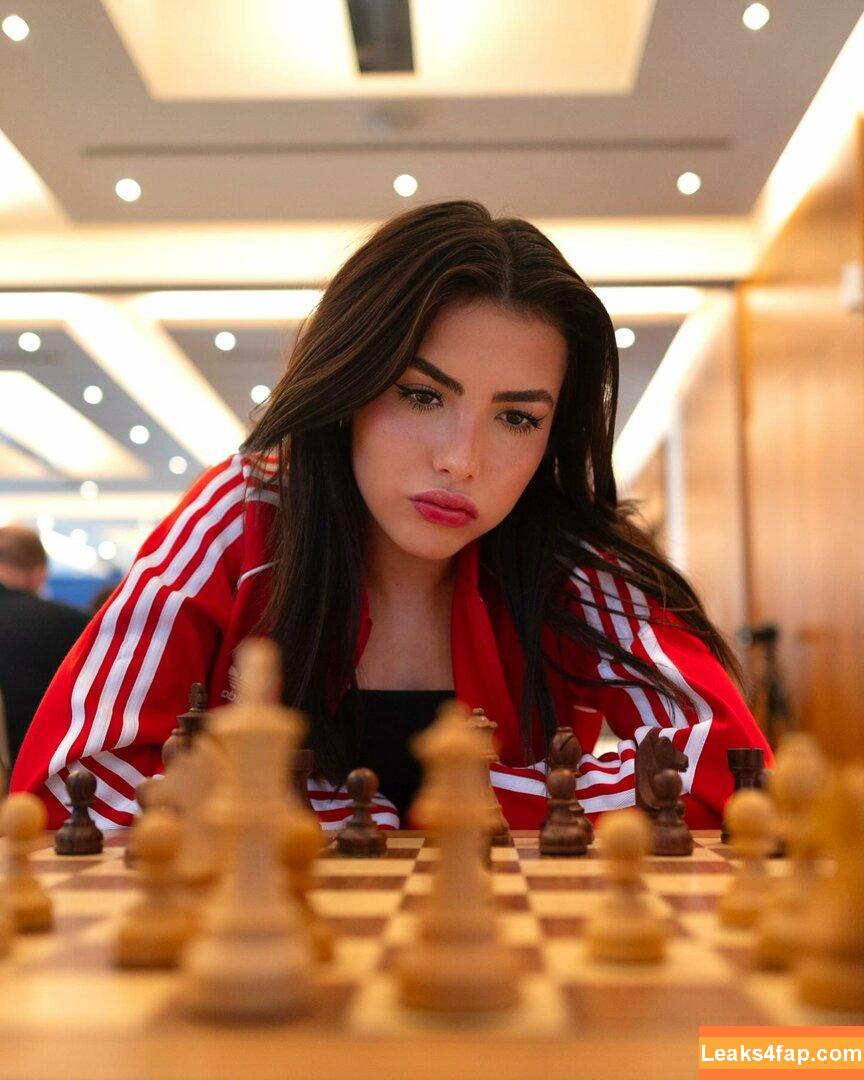 BotezLive / Botez Sisters / missbotez leaked photo photo #0312