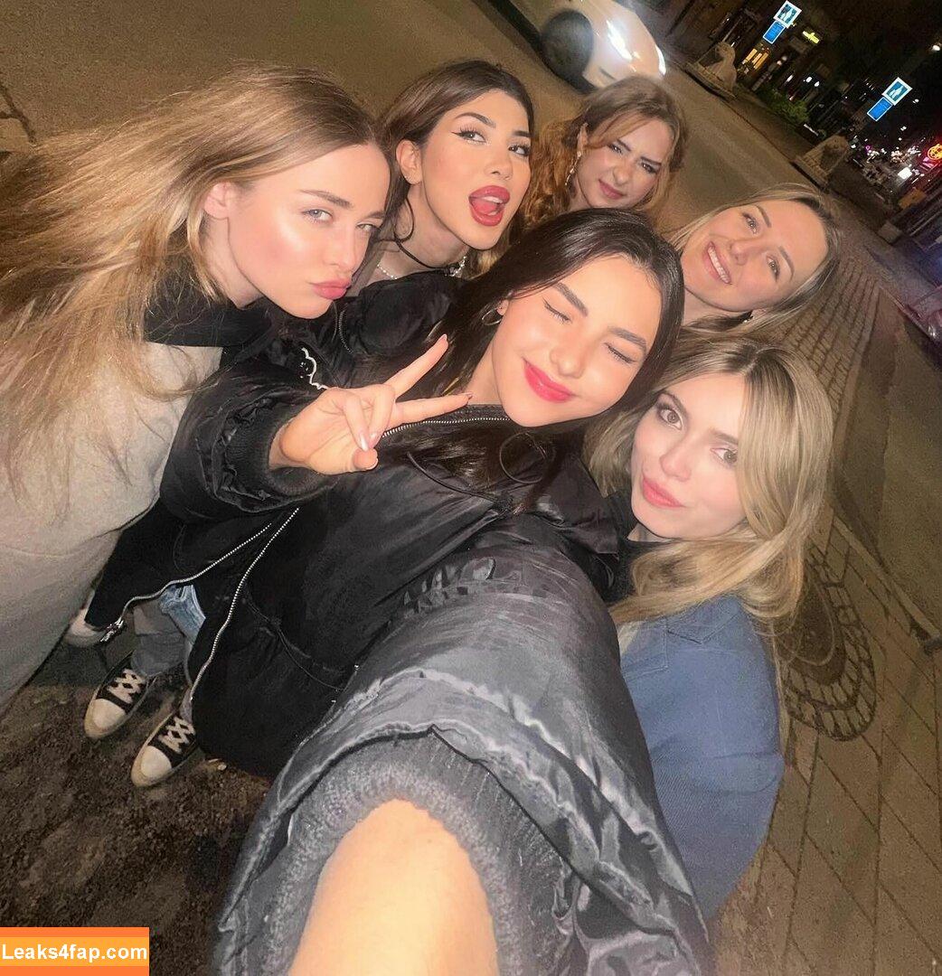 BotezLive / Botez Sisters / missbotez leaked photo photo #0433