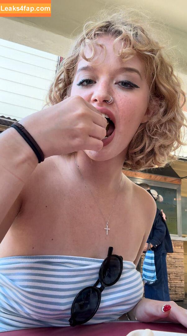 Gina Lynn / .Gina.Lynn / giinaalynn / therealgiannalynn leaked photo photo #0001