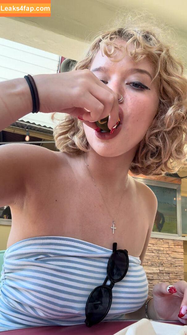 Gina Lynn / .Gina.Lynn / giinaalynn / therealgiannalynn leaked photo photo #0003