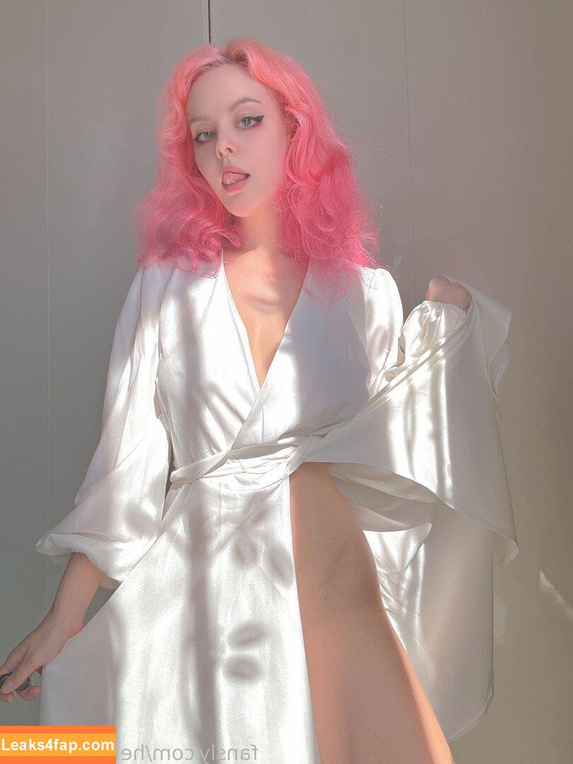 Helly Von Valentine / Disharmonica (Social media content / disharmonica / hellyvalentine leaked photo photo #0036