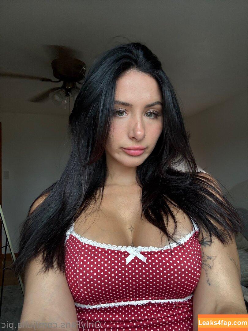 julia.pic /  leaked photo photo #0005