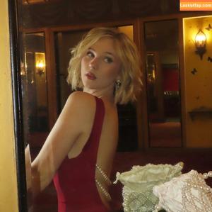 Lily Brooks O’Briant photo #0034