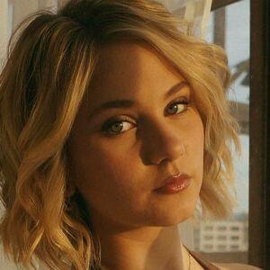 Lily Brooks O’Briant photo #0040