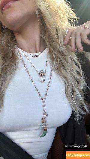 Paris Jackson photo #0006