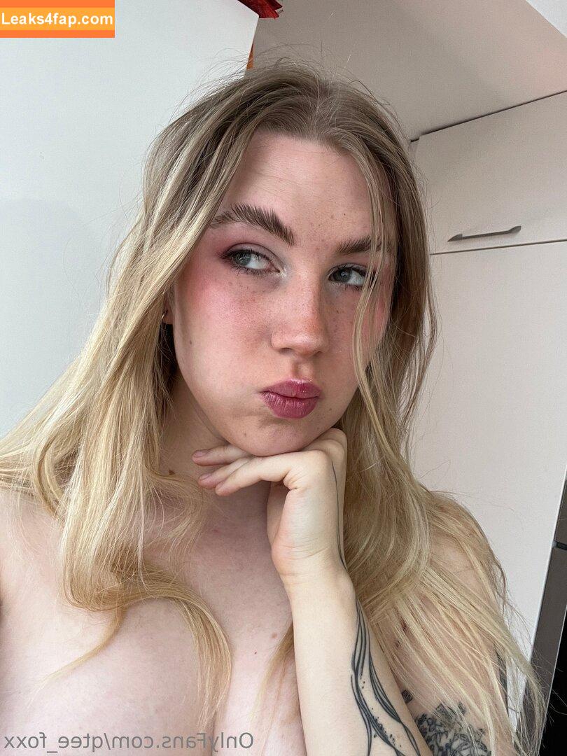 qtee_foxx /  leaked photo photo #0003