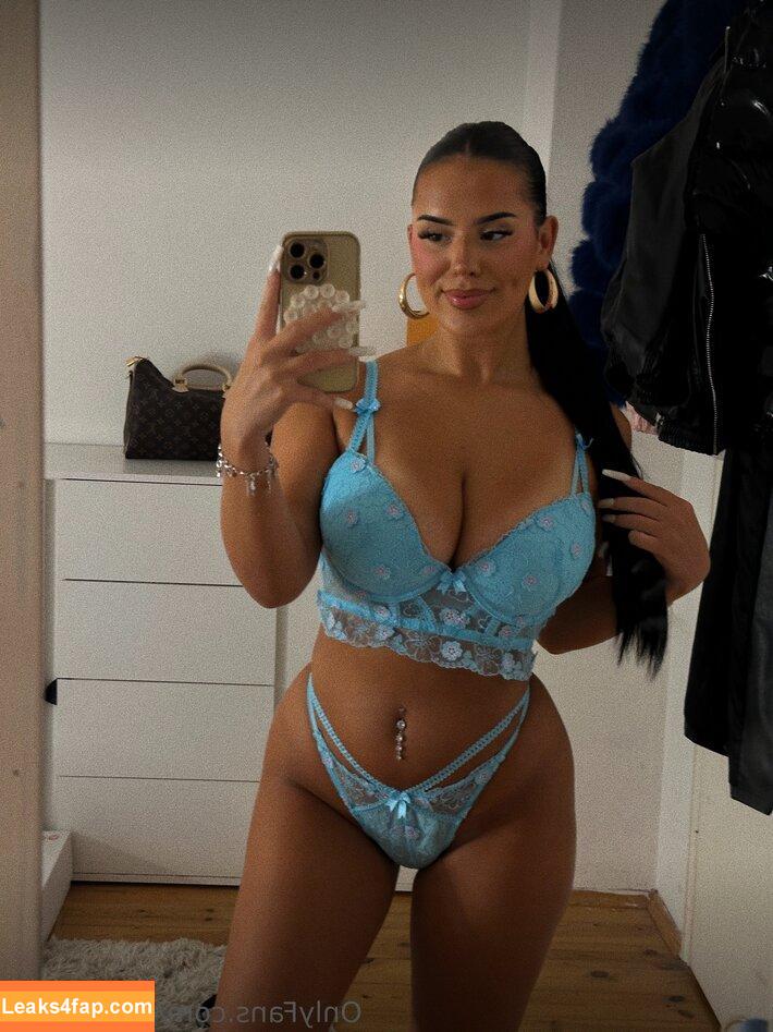 romyluisaa / romysbasics leaked photo photo #0095
