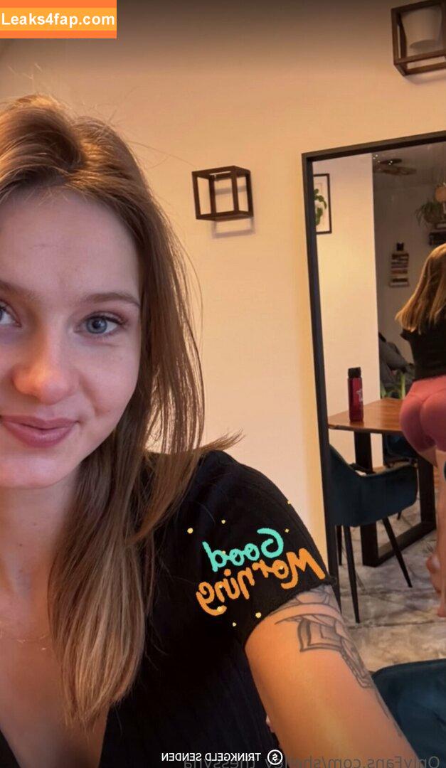 Shelley Thessyna / shelley_thessyna / shelleythessyna leaked photo photo #0015