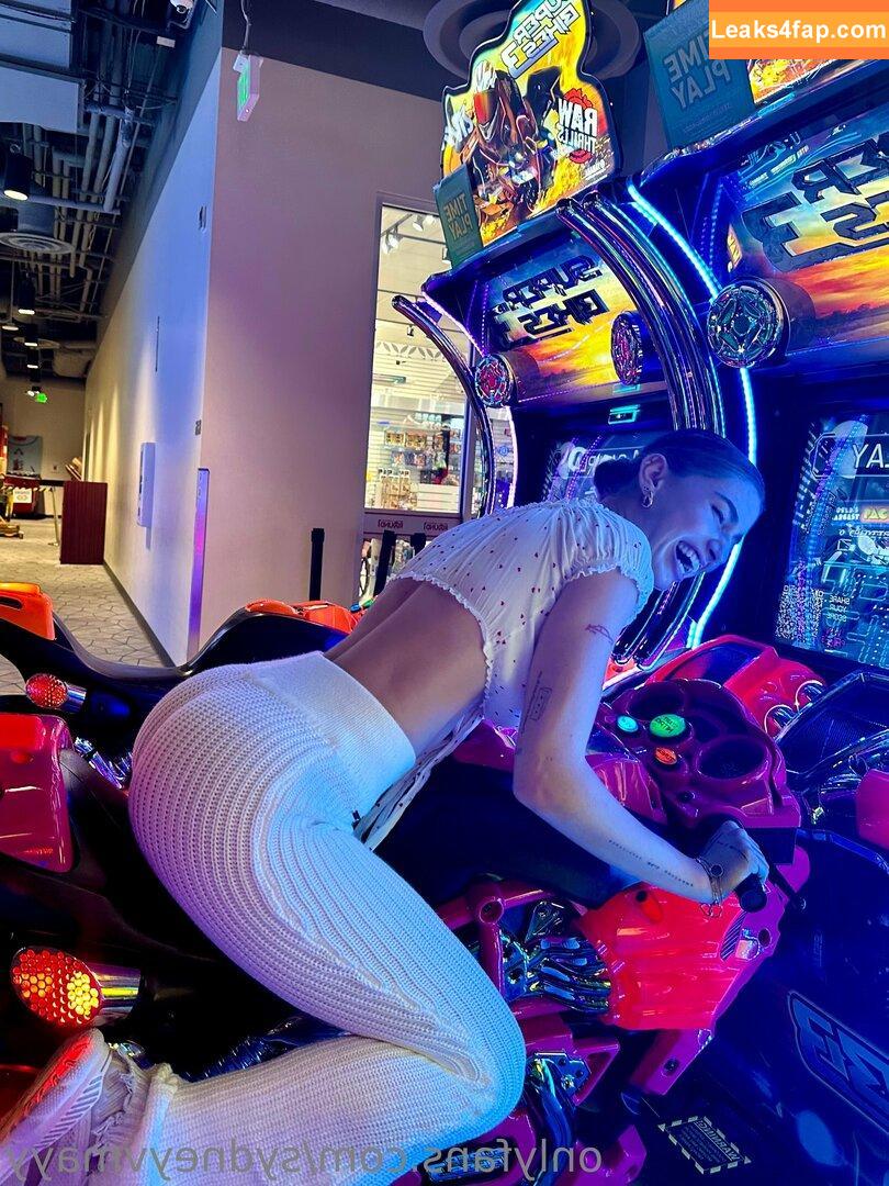 sydneyvmayy /  leaked photo photo #0013