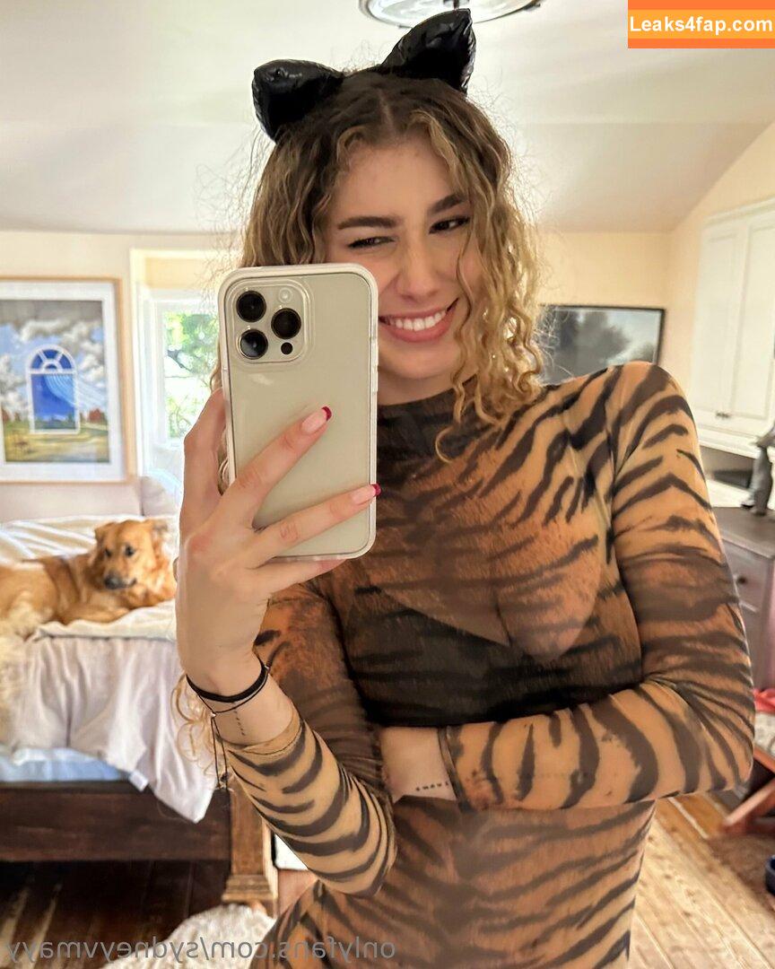 sydneyvmayy /  leaked photo photo #0022