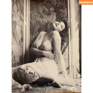 Tina Louise фото #0005