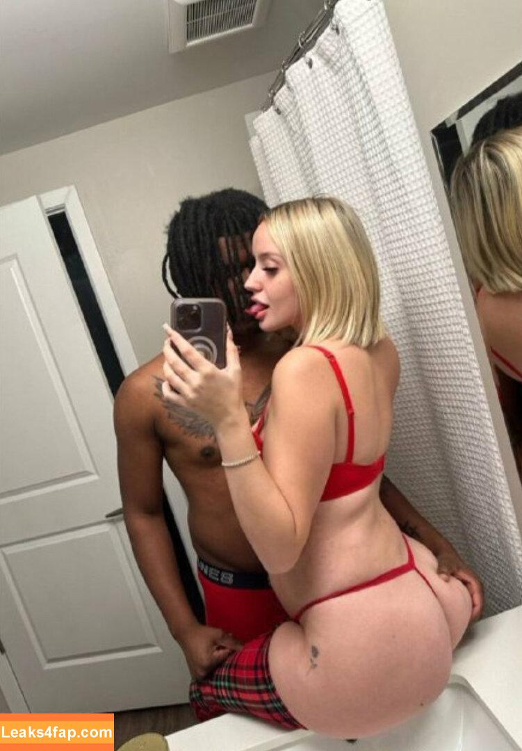 tricia.marchese /  leaked photo photo #0004