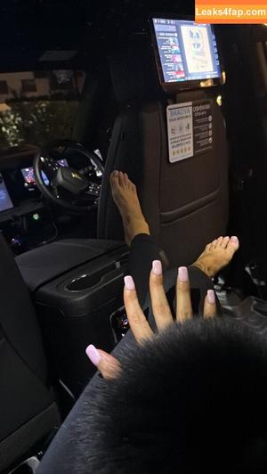 Woah Vicky photo #0086