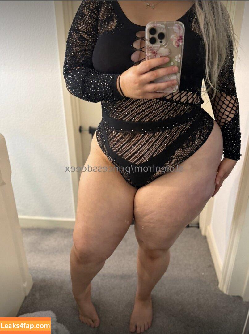 111.dgm / 111.dg / deedoo62 / diana__guseva_111 / princessdeeex leaked photo photo #0015