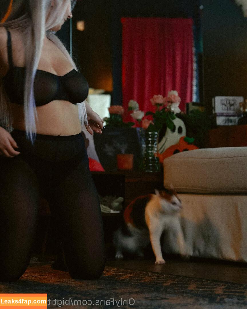 bigtittygothegg / goth__egg leaked photo photo #0245