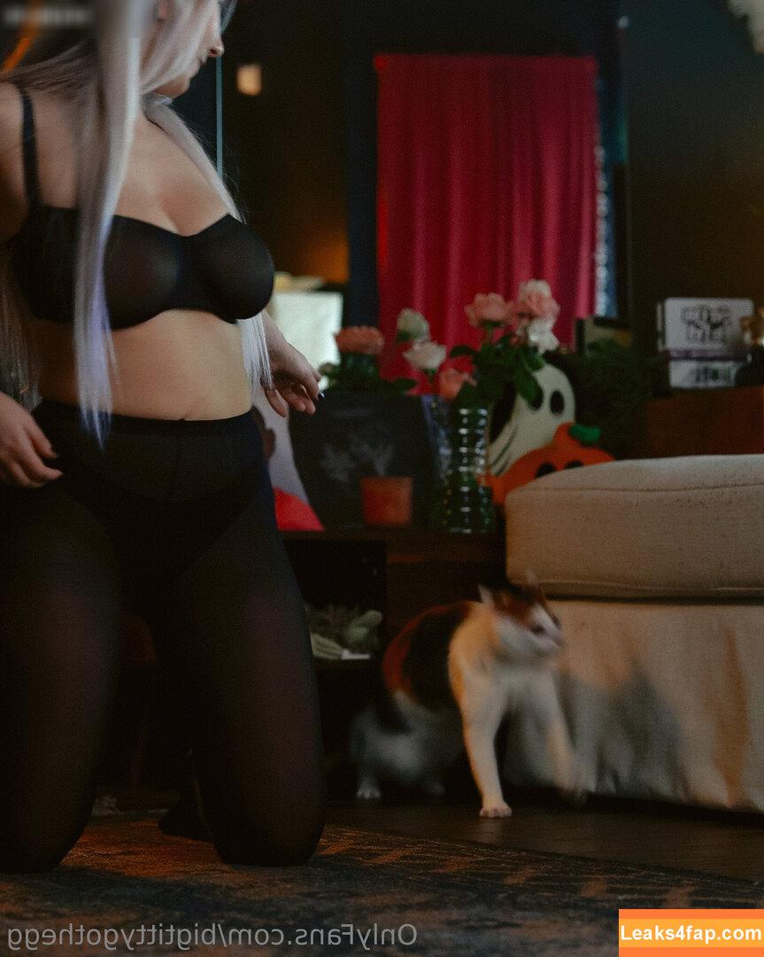 bigtittygothegg / goth__egg leaked photo photo #0735