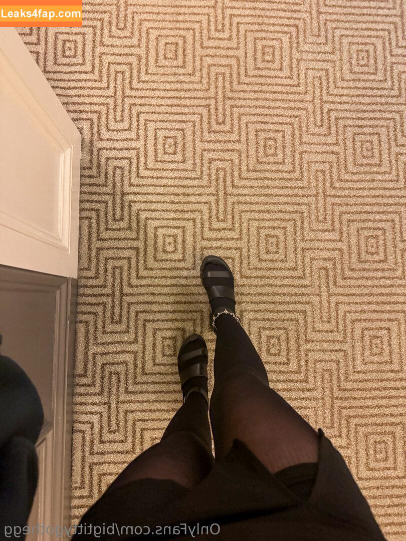 bigtittygothegg / goth__egg leaked photo photo #0752