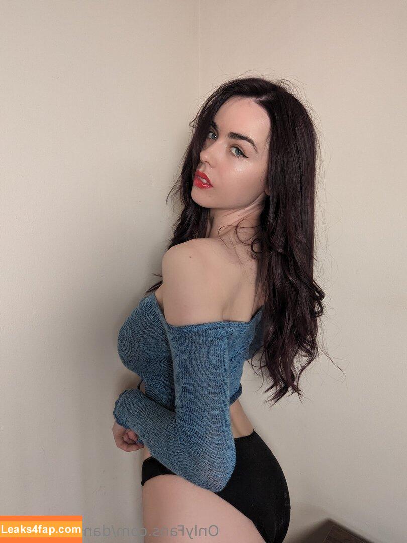 Daniimee / danielleksharp leaked photo photo #0003
