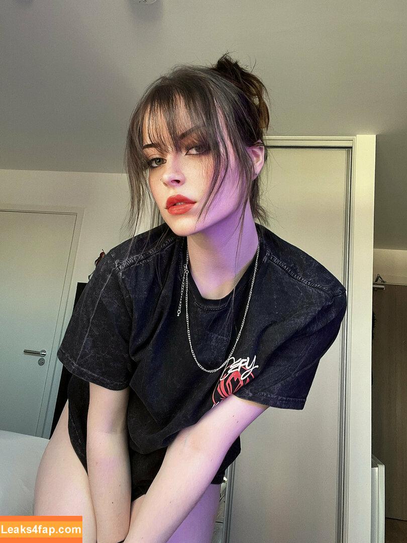 ehriyn / ehri leaked photo photo #0007