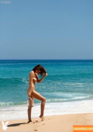 Emily Agnes photo #0088