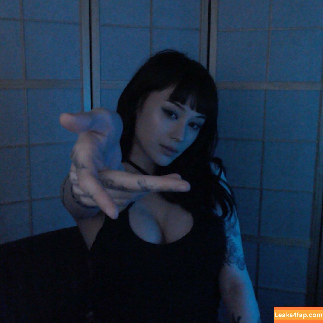 JadeyAnh / ja.dey / vylerria leaked photo photo #0015